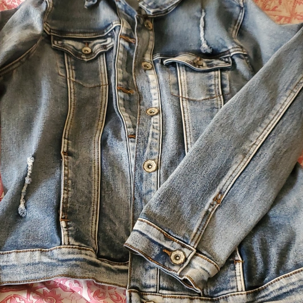 Jean Jacket - Picture 3 of 4